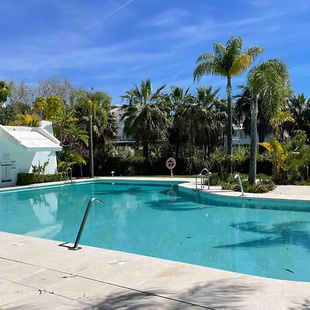 Alcazaba Lagoon Daire Estepona